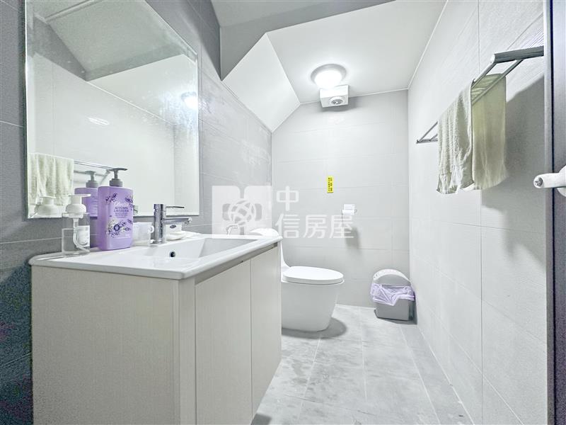 東山商圈昂峰詠青金店面房屋室內格局與周邊環境