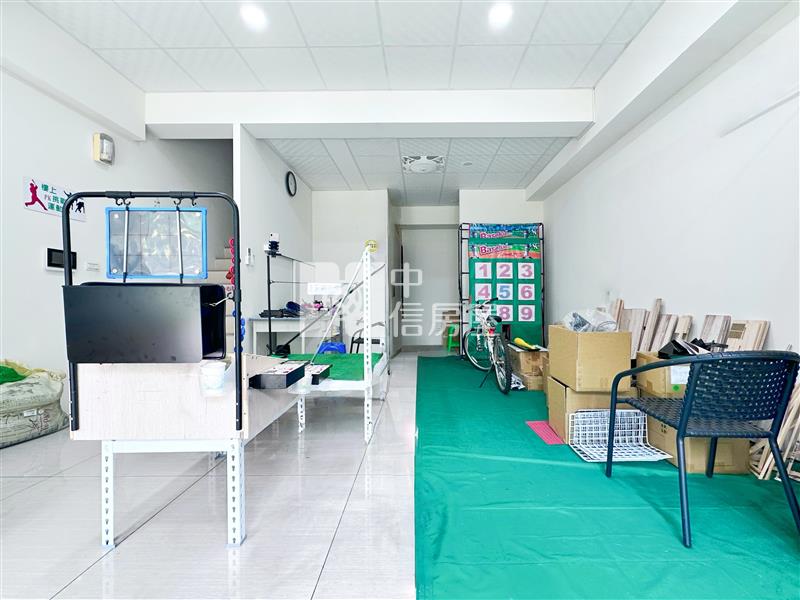 東山商圈昂峰詠青金店面房屋室內格局與周邊環境