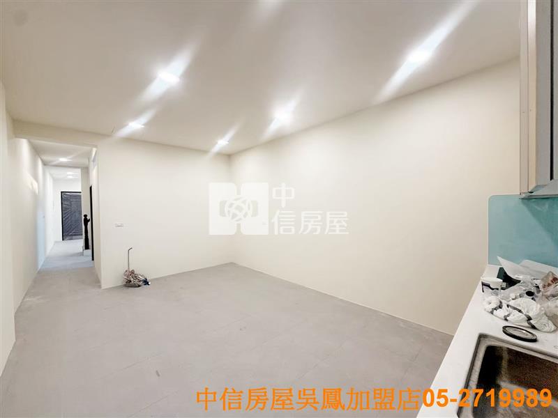 民雄TOYOTA漂亮車庫美別墅房屋室內格局與周邊環境