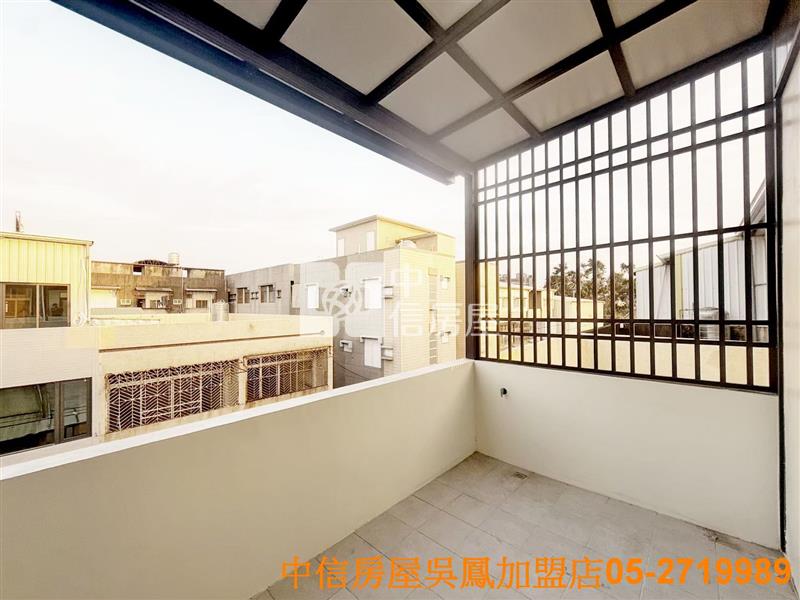 民雄TOYOTA漂亮車庫美別墅房屋室內格局與周邊環境