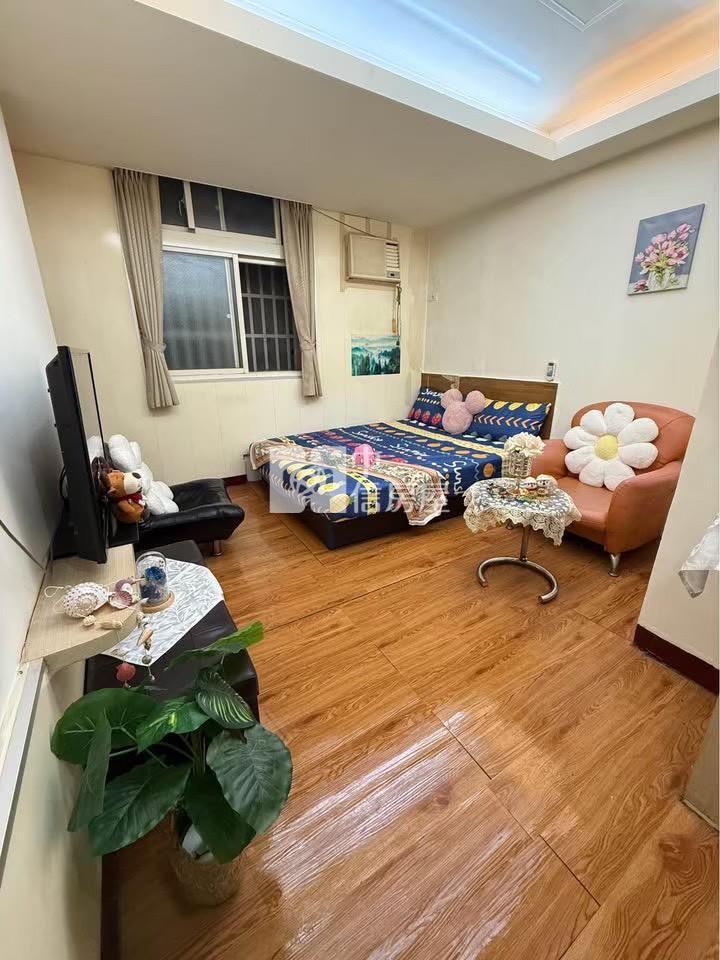 中壢夜市旁美寓4+5樓8套房房屋室內格局與周邊環境