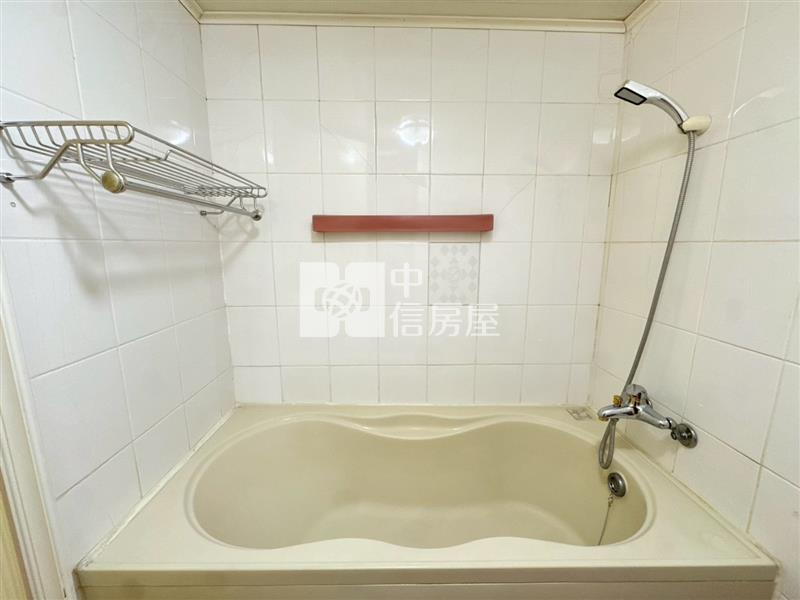 【溫布頓花園名廈】北屯兒童公園旁｜捷運生活圈 美格局！漂亮三房+車位房屋室內格局與周邊環境