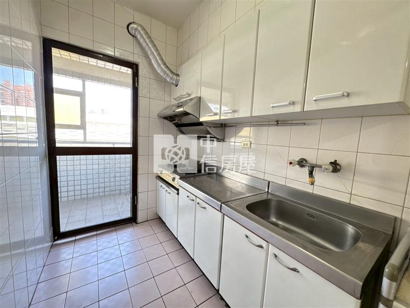 【溫布頓花園名廈】北屯兒童公園旁｜捷運生活圈 美格局！漂亮三房+車位房屋室內格局與周邊環境