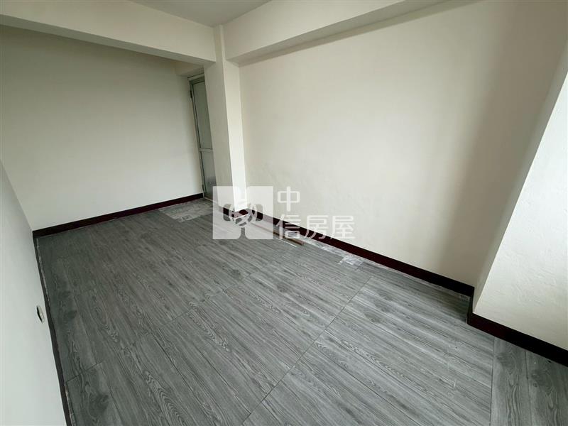 第五市場忠孝國小旁零公設改套聖品三房電梯華廈房屋室內格局與周邊環境