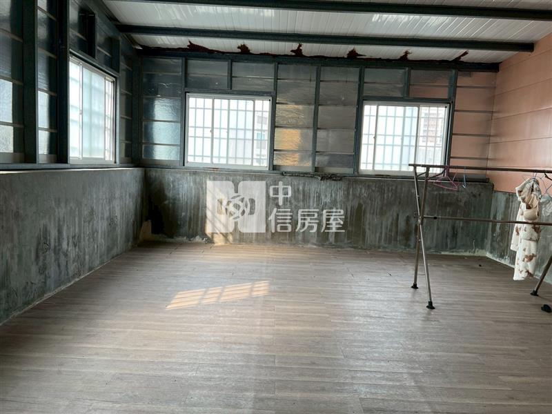 中央路85℃附近邊間透天房屋室內格局與周邊環境