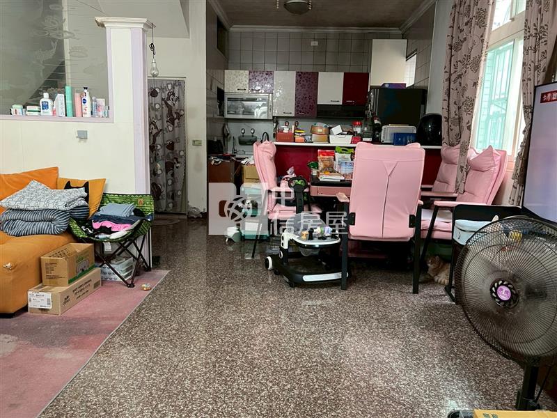 中央路85℃附近邊間透天房屋室內格局與周邊環境