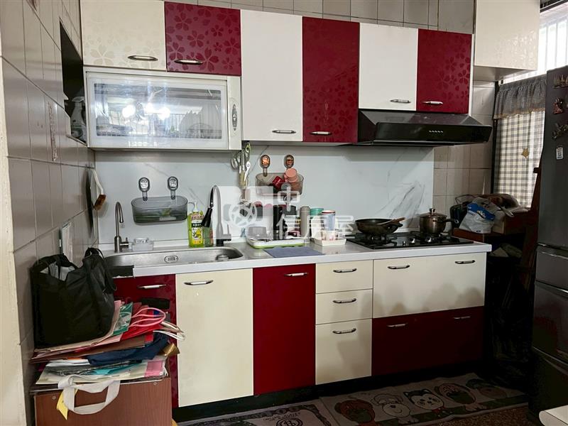 中央路85℃附近邊間透天房屋室內格局與周邊環境