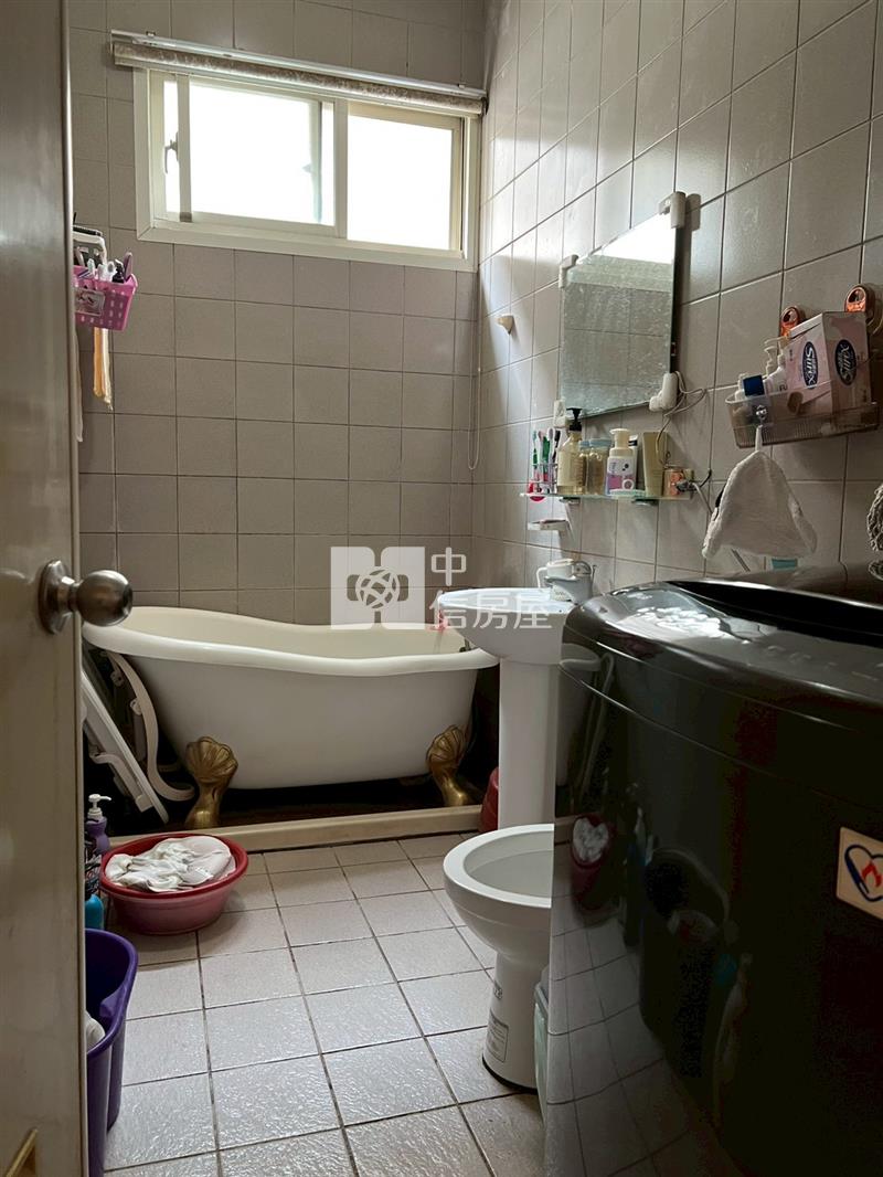 中央路85℃附近邊間透天房屋室內格局與周邊環境