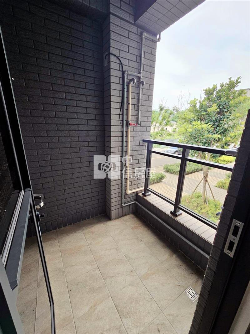 大園全新五房車別墅房屋室內格局與周邊環境