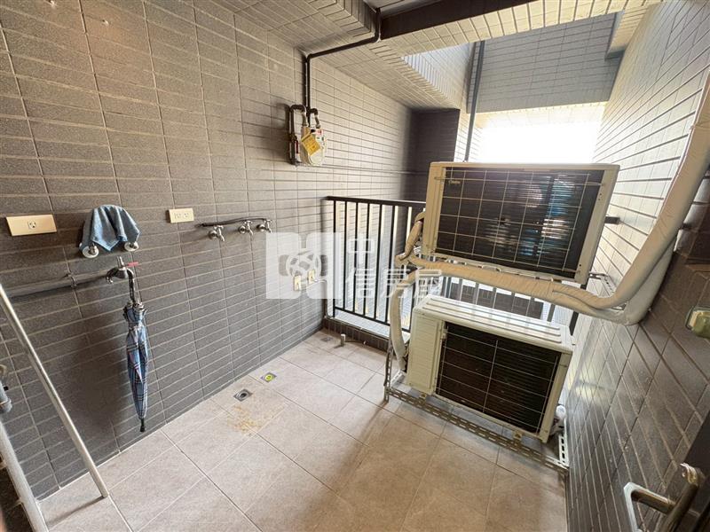 十五期潛力無限高樓層三房平車視野戶房屋室內格局與周邊環境