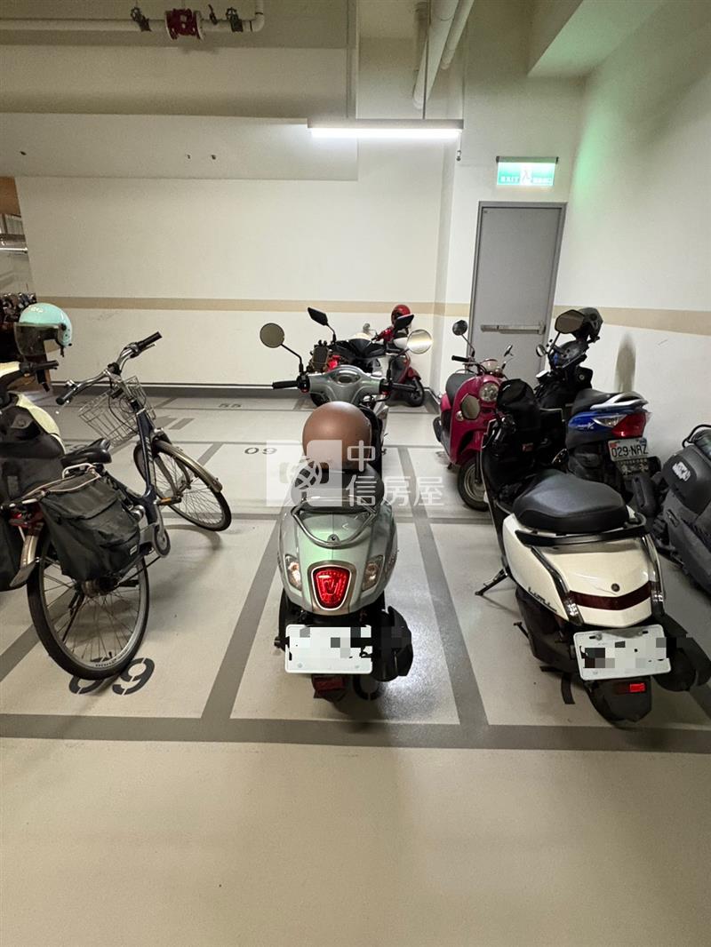 十五期潛力無限高樓層三房平車視野戶房屋室內格局與周邊環境