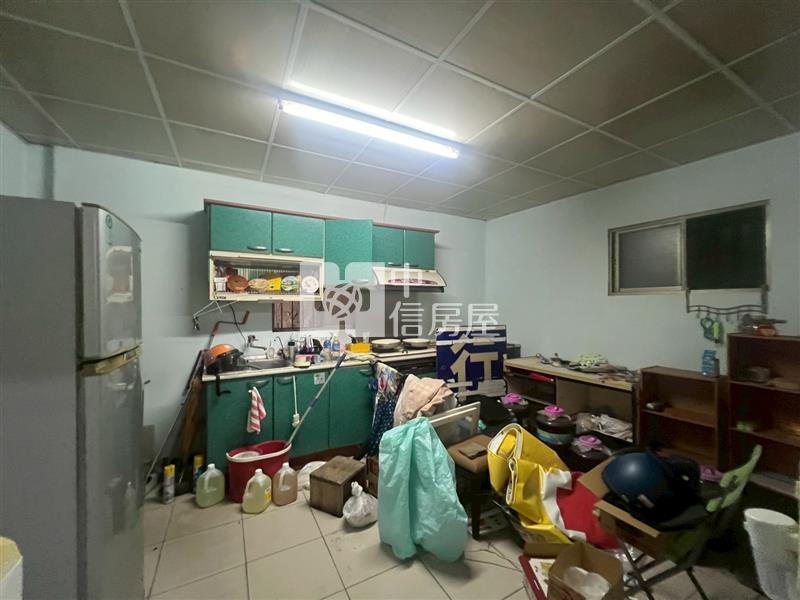 勤益中山商圈店面房屋室內格局與周邊環境