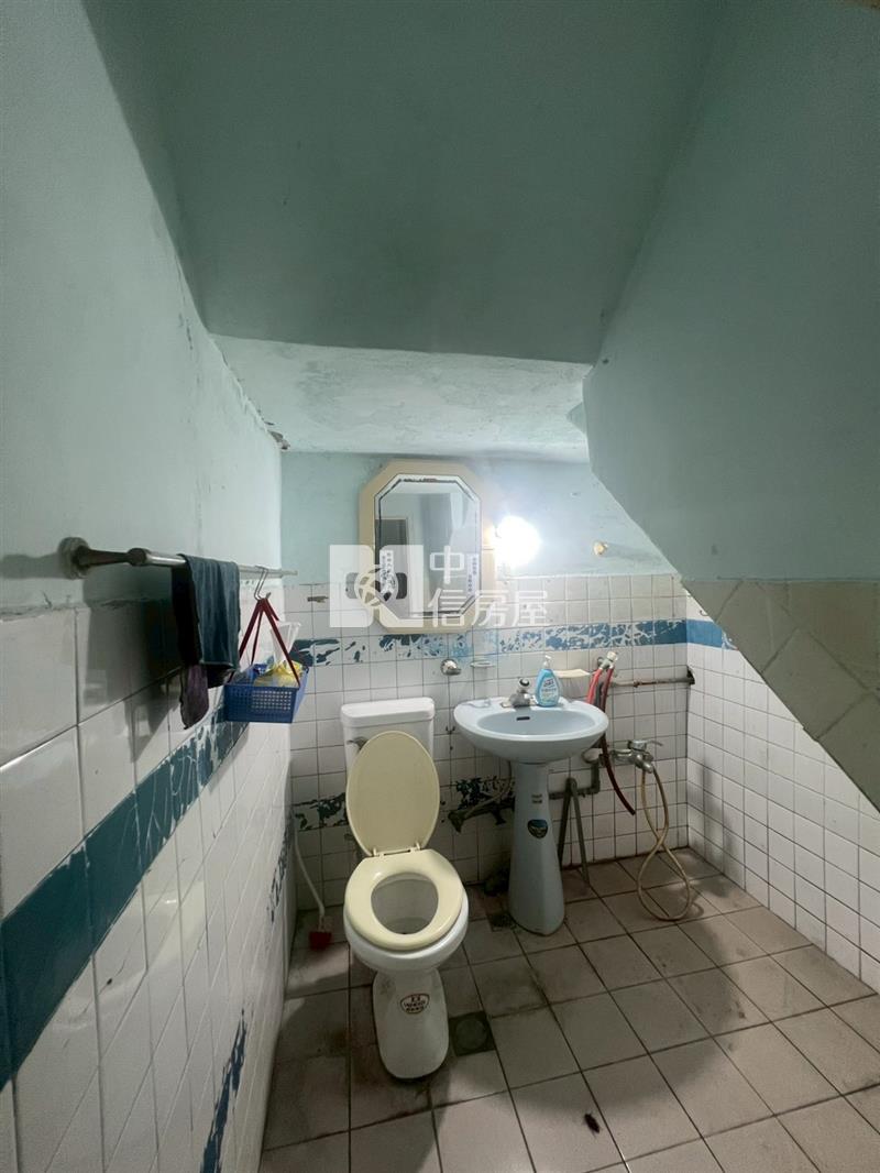 勤益中山商圈店面房屋室內格局與周邊環境