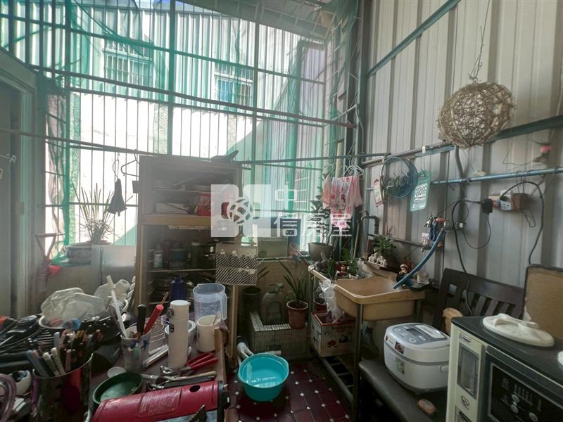 勤益中山商圈店面房屋室內格局與周邊環境