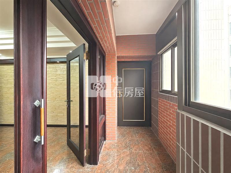 興安旅順視野大三房雙平車房屋室內格局與周邊環境