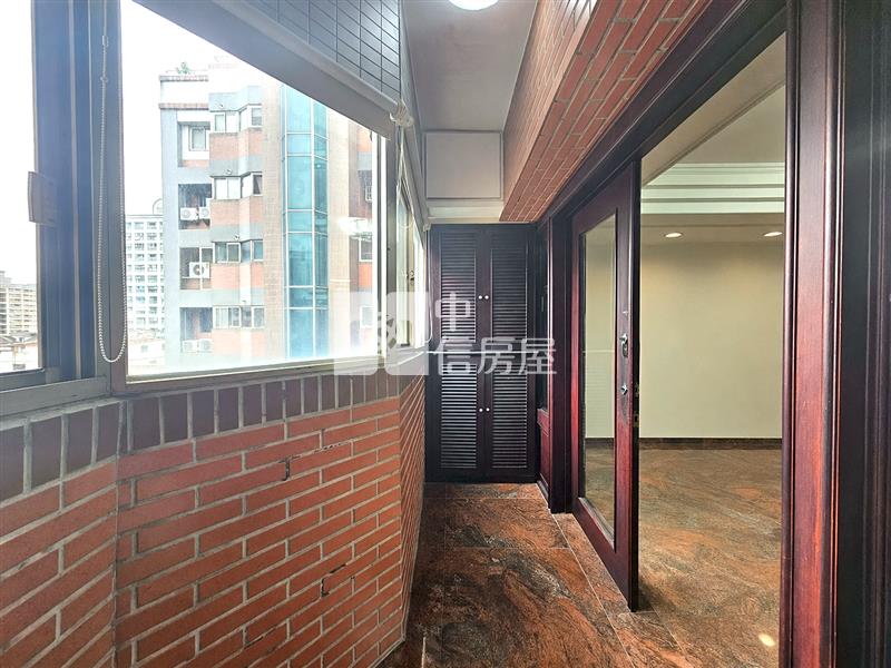 興安旅順視野大三房雙平車房屋室內格局與周邊環境