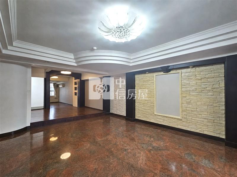 興安旅順視野大三房雙平車房屋室內格局與周邊環境