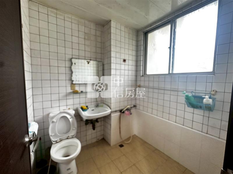 ▲暖暖警察局旁三樓房屋室內格局與周邊環境