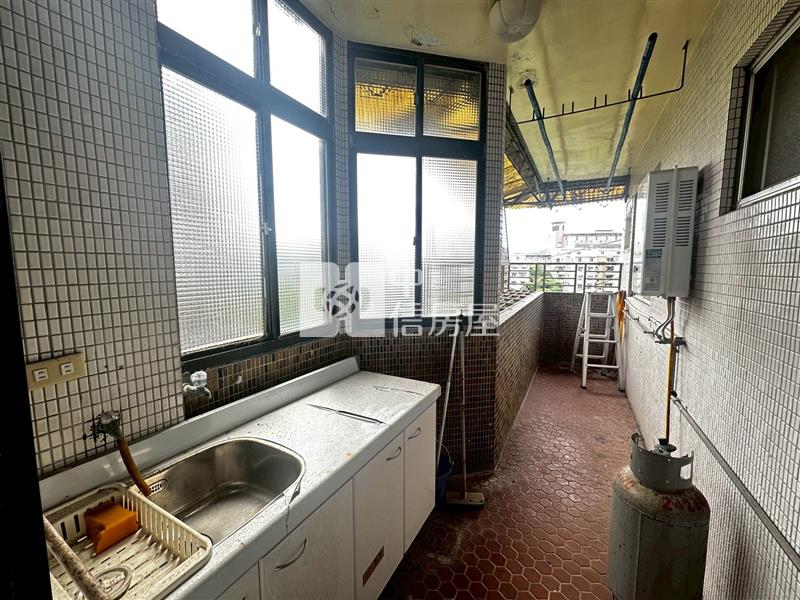 ▲安樂向陽電梯大樓房屋室內格局與周邊環境