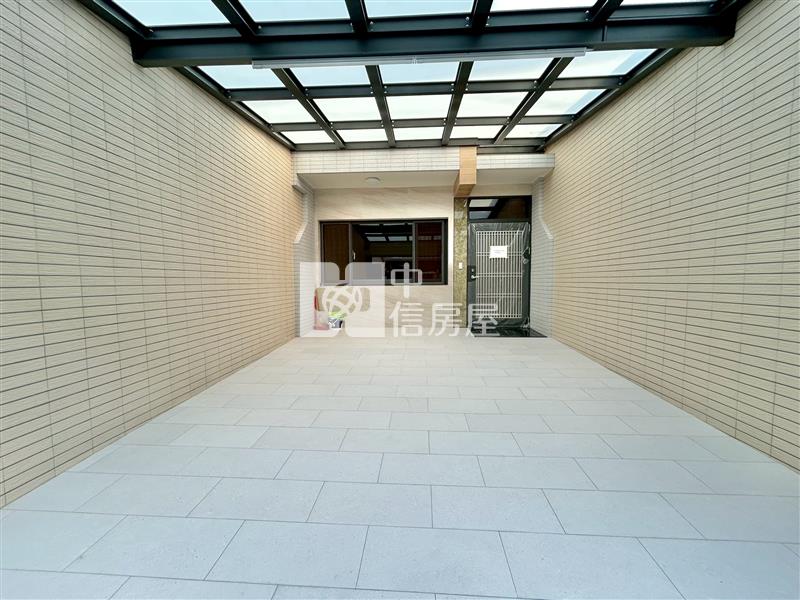 四套房車庫美墅房屋室內格局與周邊環境