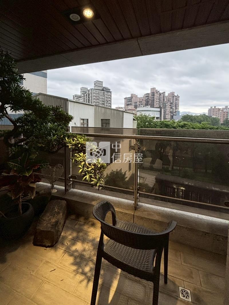 【安家】鼎藏帝苑3房車房屋室內格局與周邊環境