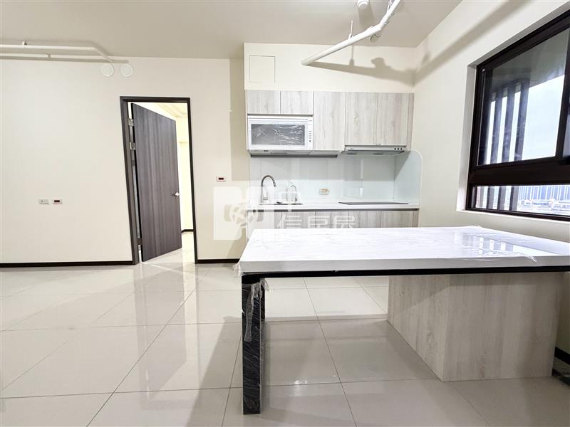 【神馬】(專任)A18青埔高鐵喜徠登3改2房車房屋室內格局與周邊環境