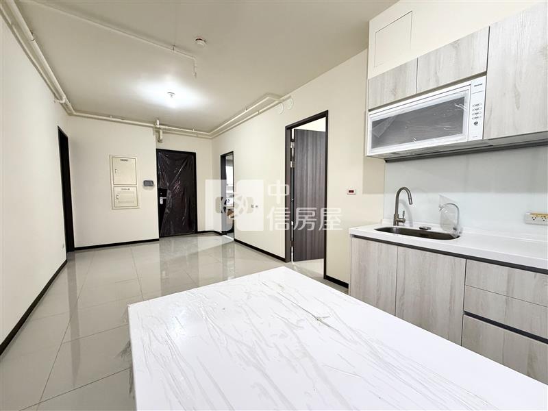 【神馬】(專任)A18青埔高鐵喜徠登3改2房車房屋室內格局與周邊環境