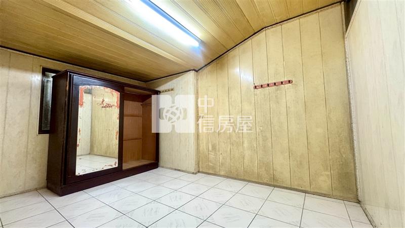 斗六市區旁平房房屋室內格局與周邊環境