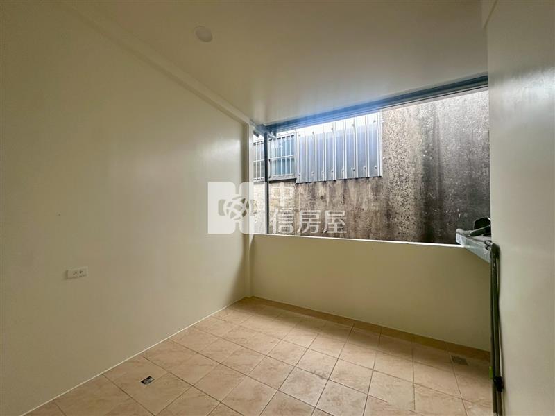 近高榮國小旁翻新美透天2房屋室內格局與周邊環境