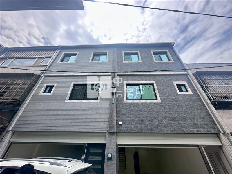 近高榮國小旁翻新美透天2房屋室內格局與周邊環境