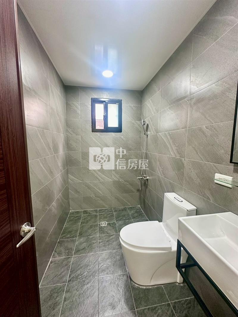 近高榮國小旁翻新美透天2房屋室內格局與周邊環境