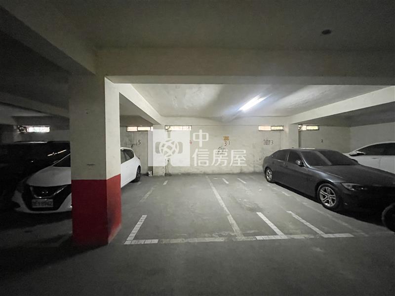 東區低總價三房平車房屋室內格局與周邊環境