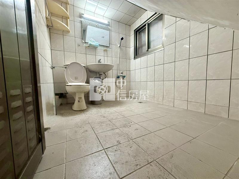 龍潭804旁大地坪透店(需整理)房屋室內格局與周邊環境