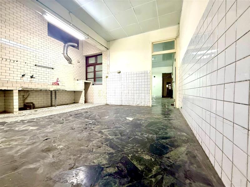 龍潭804旁大地坪透店(需整理)房屋室內格局與周邊環境