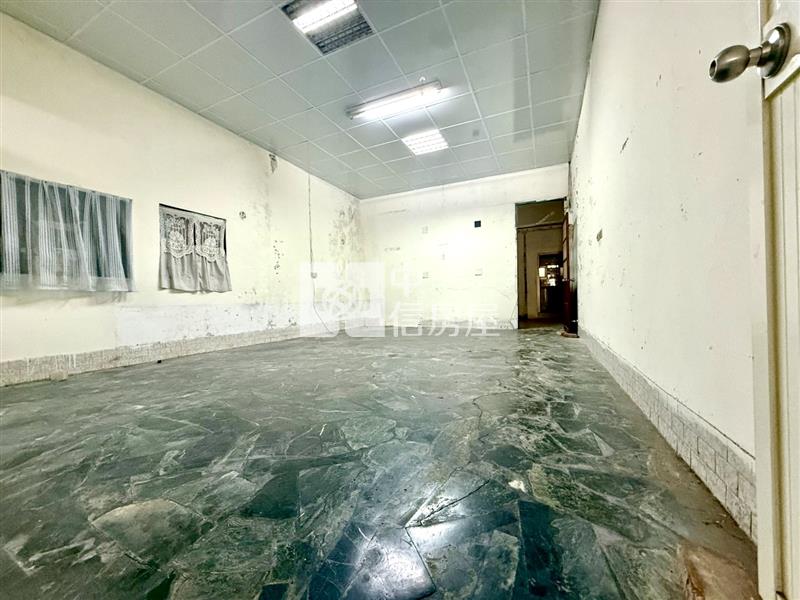 龍潭804旁大地坪透店(需整理)房屋室內格局與周邊環境