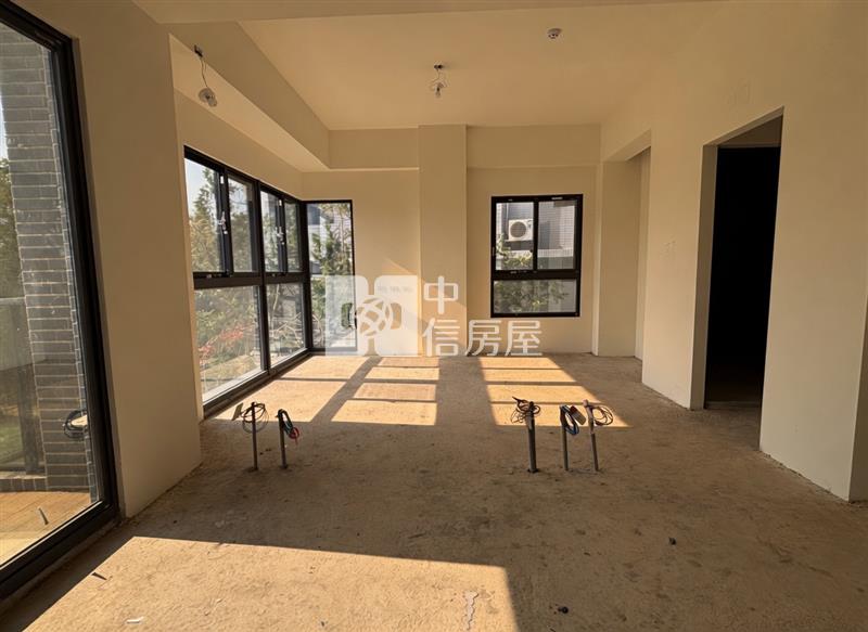 楊梅公園藝品 邊間百坪電梯別墅房屋室內格局與周邊環境