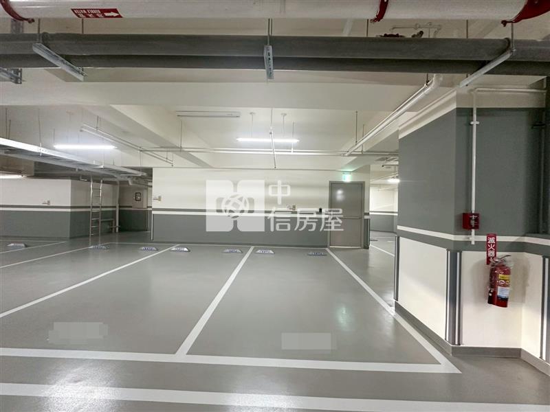 富宇上和苑最美次頂樓兩房兩衛+雙平車房屋室內格局與周邊環境