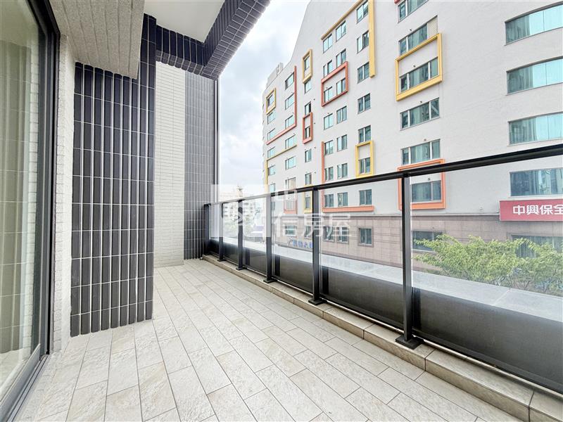 惠國沐微風三房平車露臺戶房屋室內格局與周邊環境