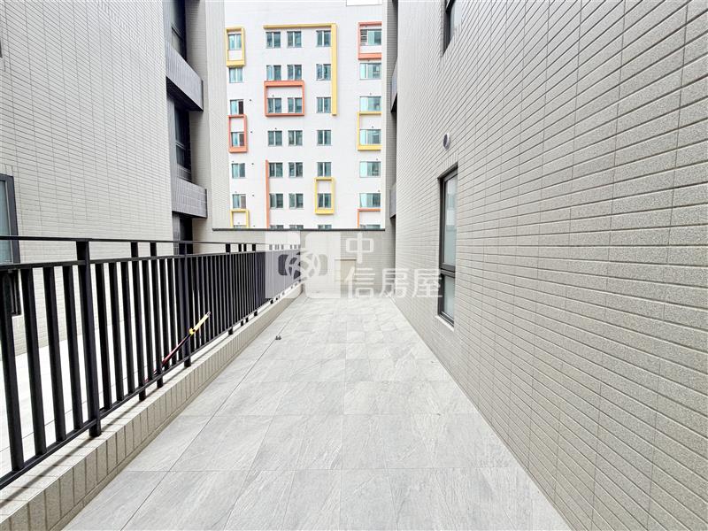 惠國沐微風三房平車露臺戶房屋室內格局與周邊環境