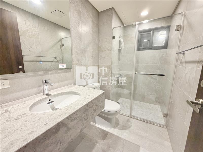 惠國沐微風三房平車露臺戶房屋室內格局與周邊環境