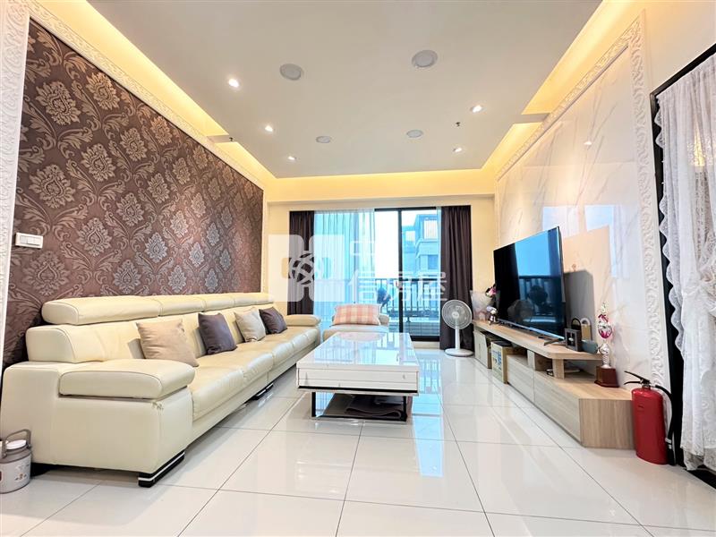 楊梅車站高級大樓4房車房屋室內格局與周邊環境