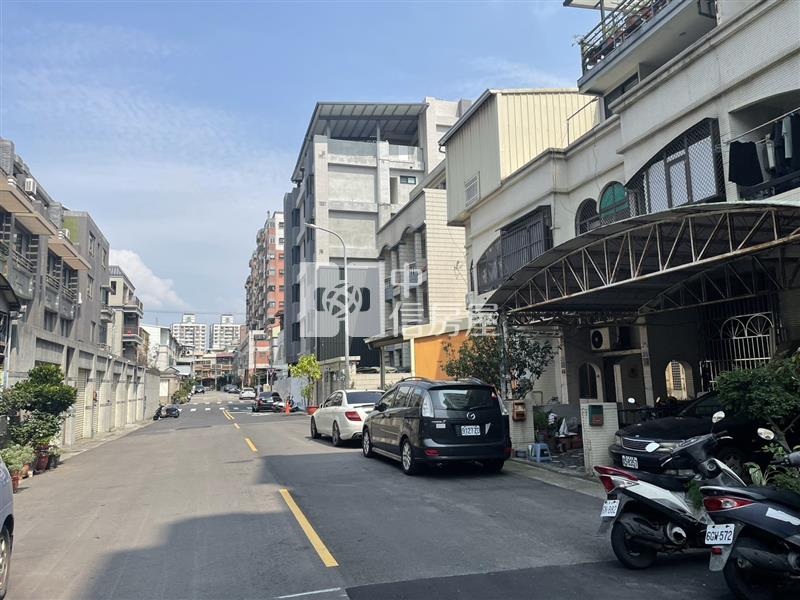 松竹國小前院停車別墅房屋室內格局與周邊環境