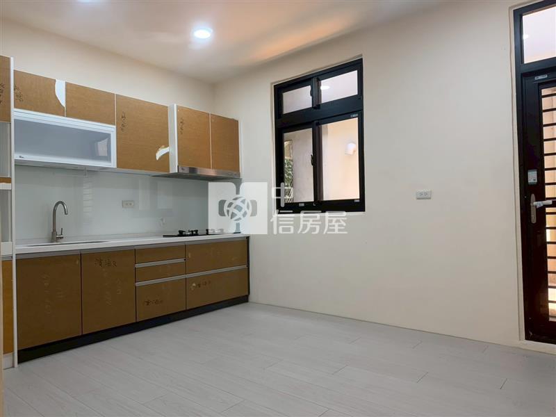 觀音濱海路整新透天房屋室內格局與周邊環境