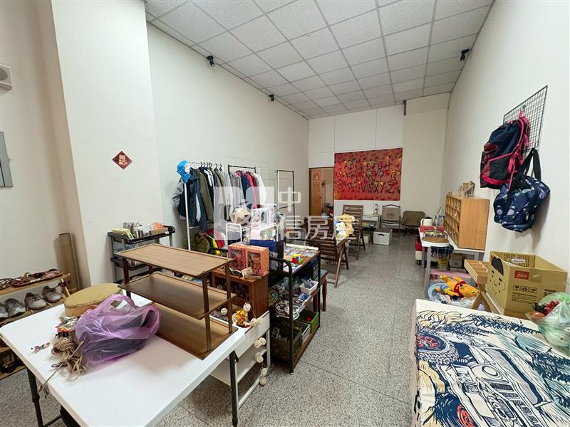 (德昌國寶吉祥)大里軟體園區 挑高美樓店房屋室內格局與周邊環境