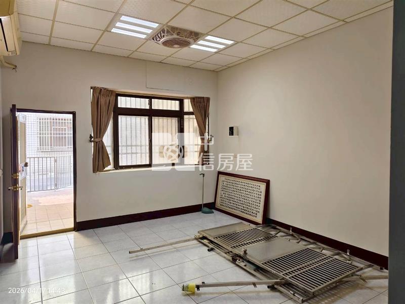 埤頭中和國小旁車庫別墅房屋室內格局與周邊環境