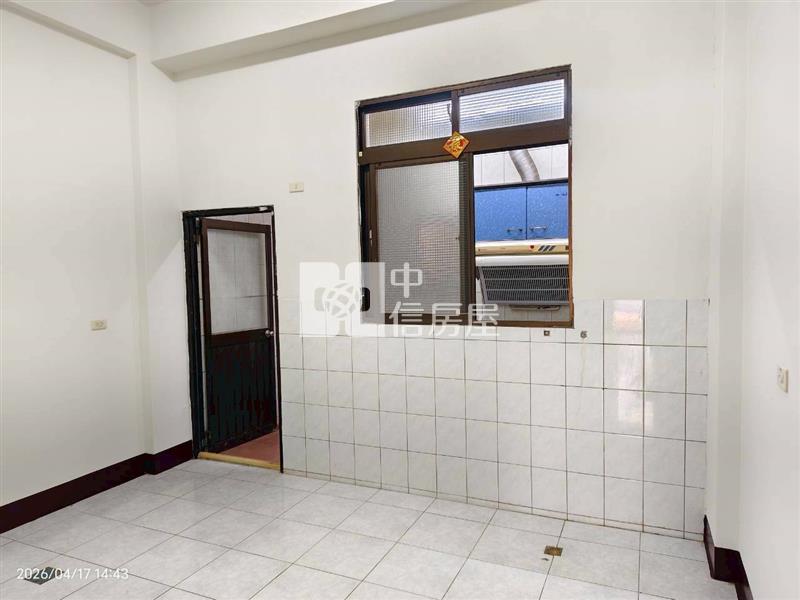 埤頭中和國小旁車庫別墅房屋室內格局與周邊環境