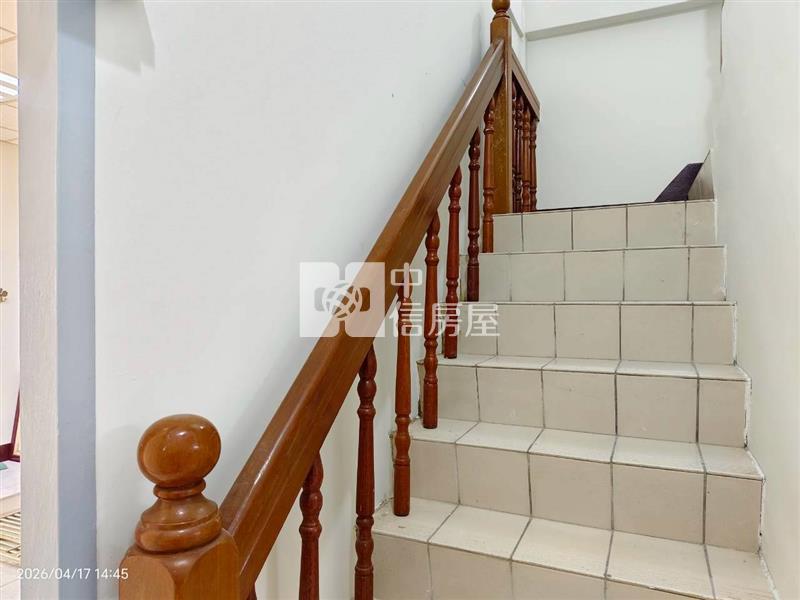 埤頭中和國小旁車庫別墅房屋室內格局與周邊環境