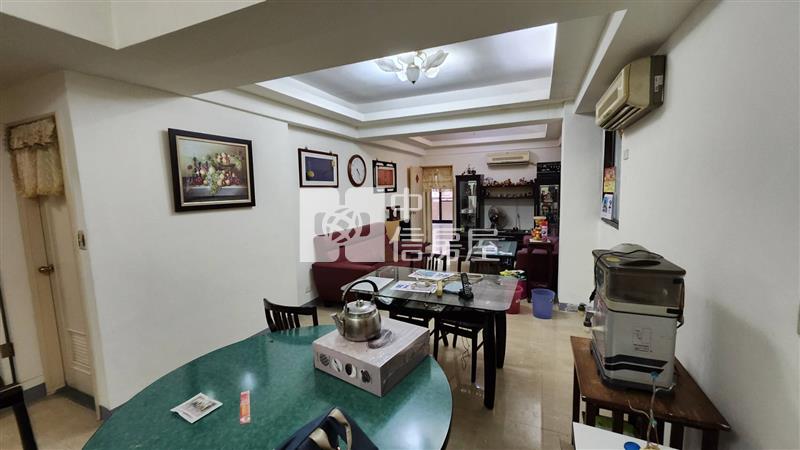 5Y39幸福華城四房寬敞空間房屋室內格局與周邊環境