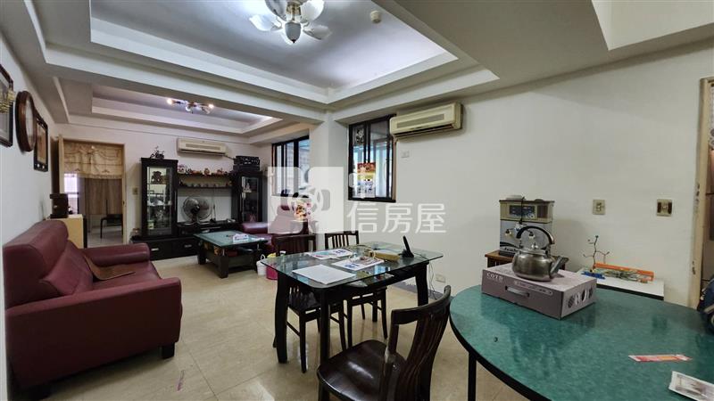 5Y39幸福華城四房寬敞空間房屋室內格局與周邊環境