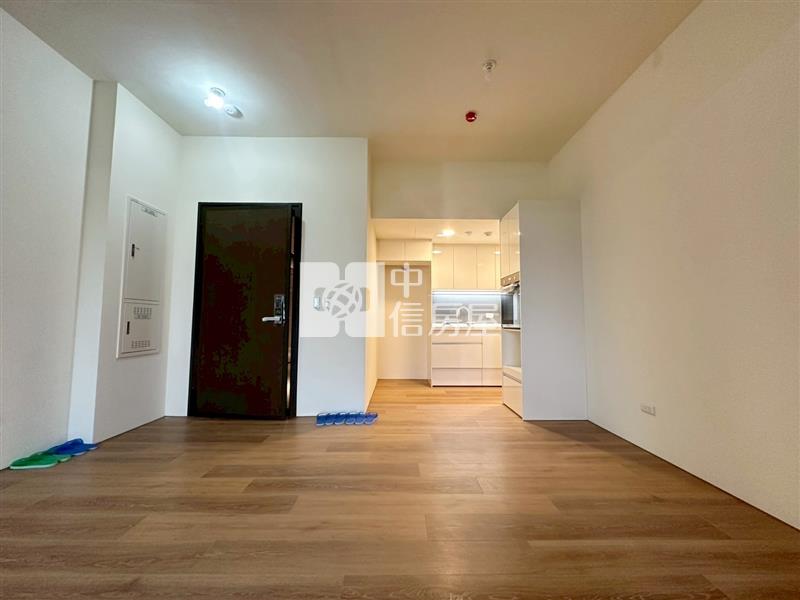 十四期國泰美禾朝南面公園三房雙平車房屋室內格局與周邊環境